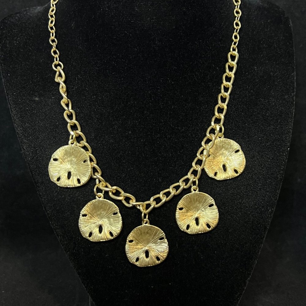 Tommy Bahama Gold Tone Sand Dollar Necklace, Earrings And Bracelet (3679) - Picture 7 of 11